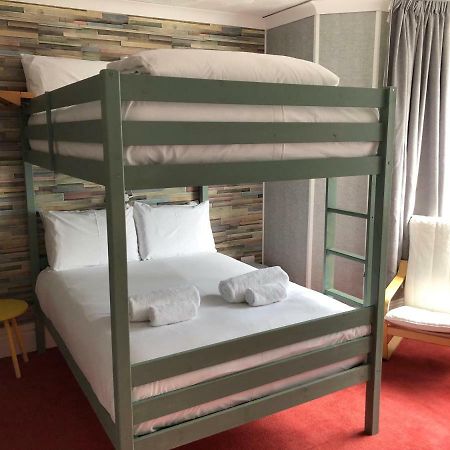 Wisestay Cardiff Bagian luar foto