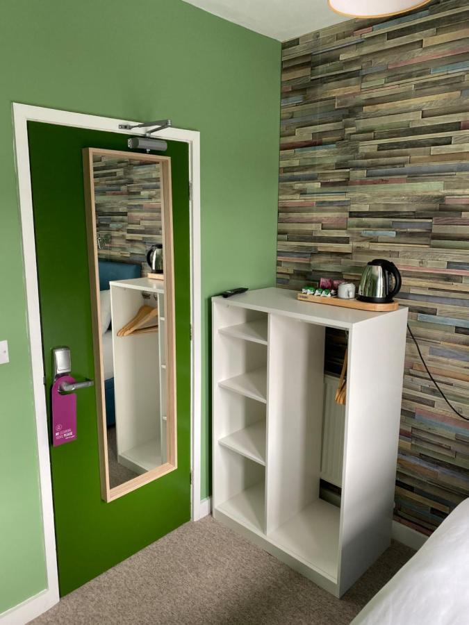 Wisestay Cardiff Bagian luar foto