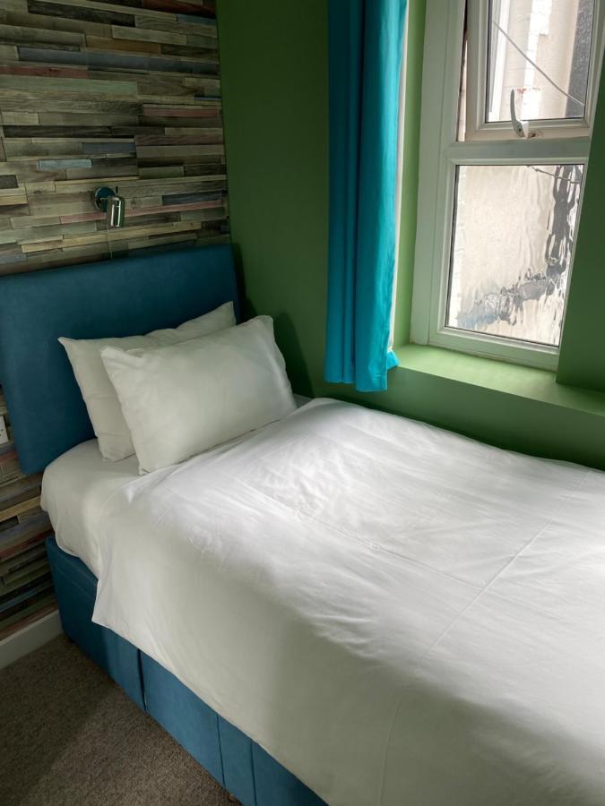 Wisestay Cardiff Bagian luar foto