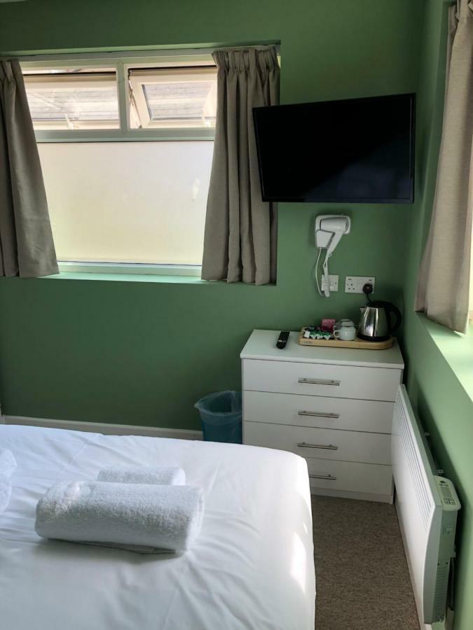 Wisestay Cardiff Bagian luar foto