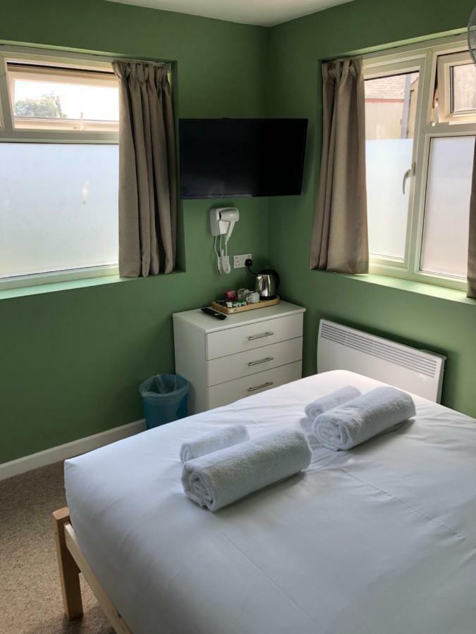 Wisestay Cardiff Bagian luar foto
