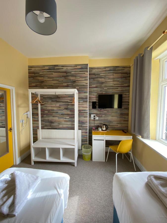 Wisestay Cardiff Bagian luar foto