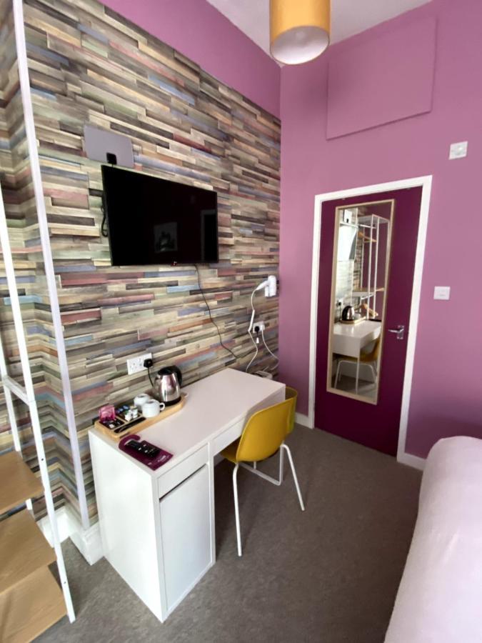 Wisestay Cardiff Bagian luar foto