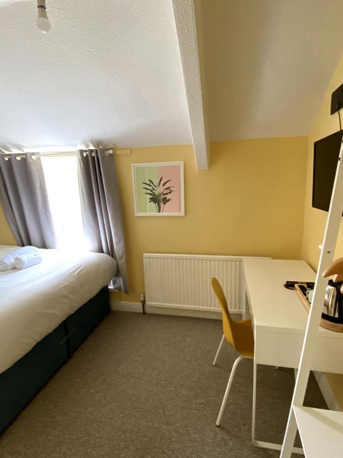 Wisestay Cardiff Bagian luar foto