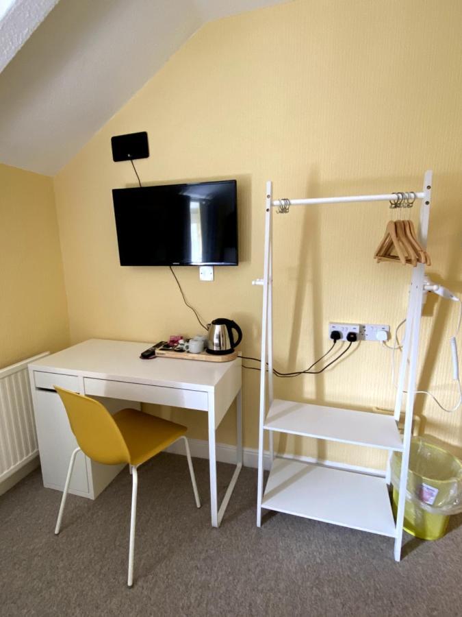 Wisestay Cardiff Bagian luar foto
